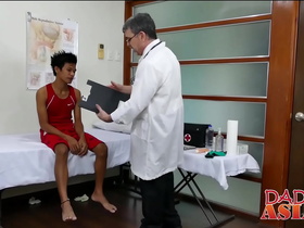 Doctor Daddy measures twink patients ass with his cock