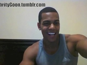 Moreno gostoso na cam