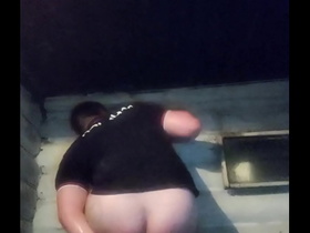 A fat-assed Russian guy spread his legs and agreed to star in amateur gay porn for $ 10)))